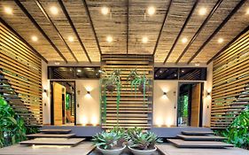 Awa Beach Hotel